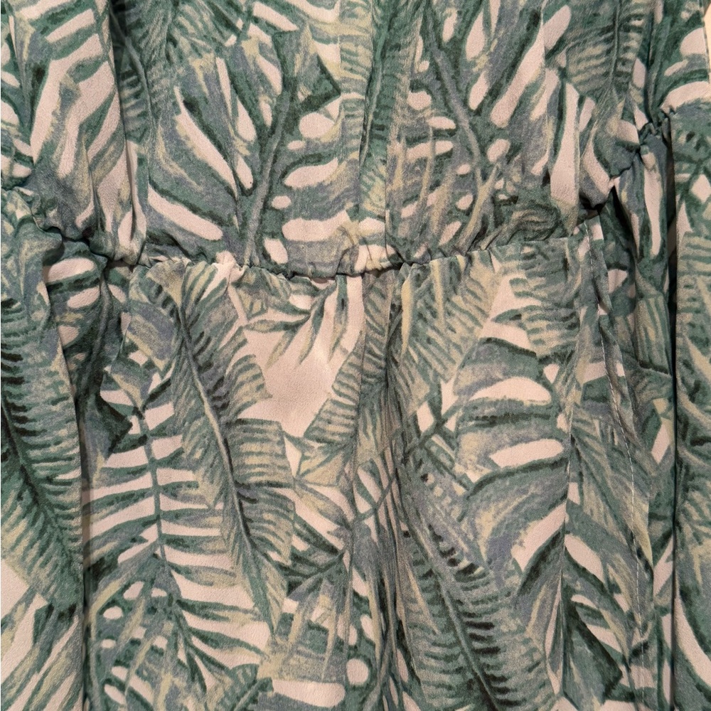 AX Paris Green Leaf Print Maxi Dress - Picture 5 of 6